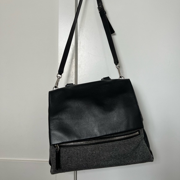 Givenchy Black leather and Grey wool Pandora Flap Bag - Picture 3 of 3